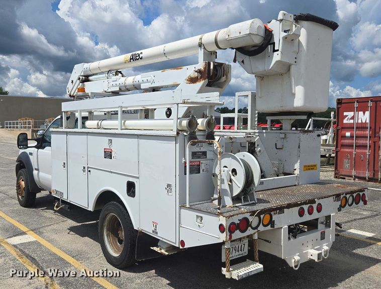 image for item DU2507 2006 Ford F550 bucket truck