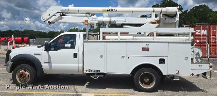 image for item DU2507 2006 Ford F550 bucket truck