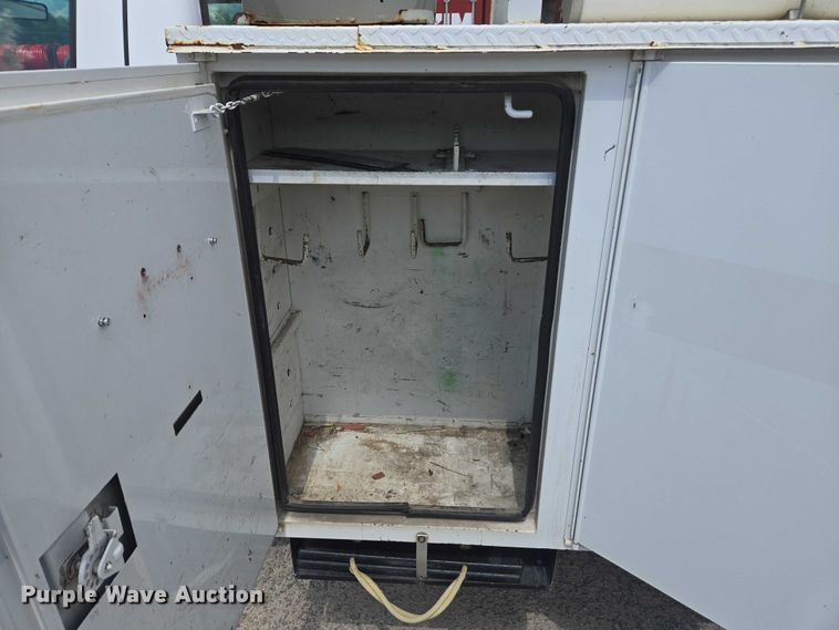 image for item DU2507 2006 Ford F550 bucket truck