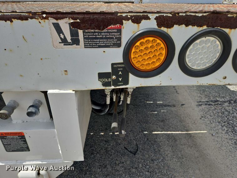 image for item DU2507 2006 Ford F550 bucket truck