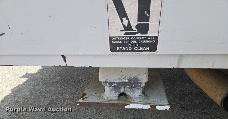 image for item DU2507 2006 Ford F550 bucket truck