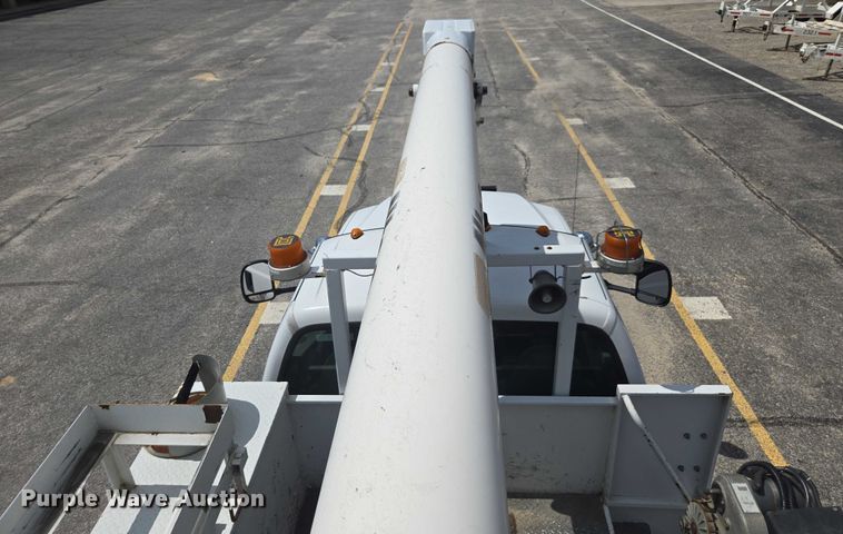 image for item DU2507 2006 Ford F550 bucket truck