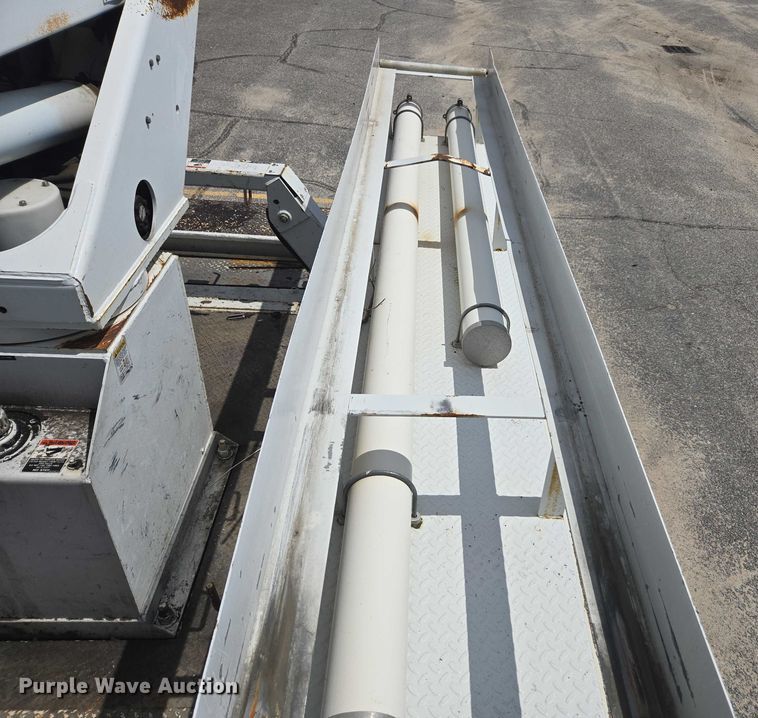 image for item DU2507 2006 Ford F550 bucket truck