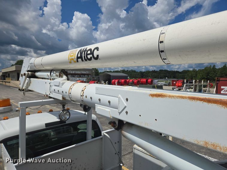 image for item DU2507 2006 Ford F550 bucket truck