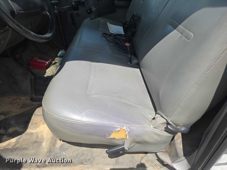 image for item DU2507 2006 Ford F550 bucket truck