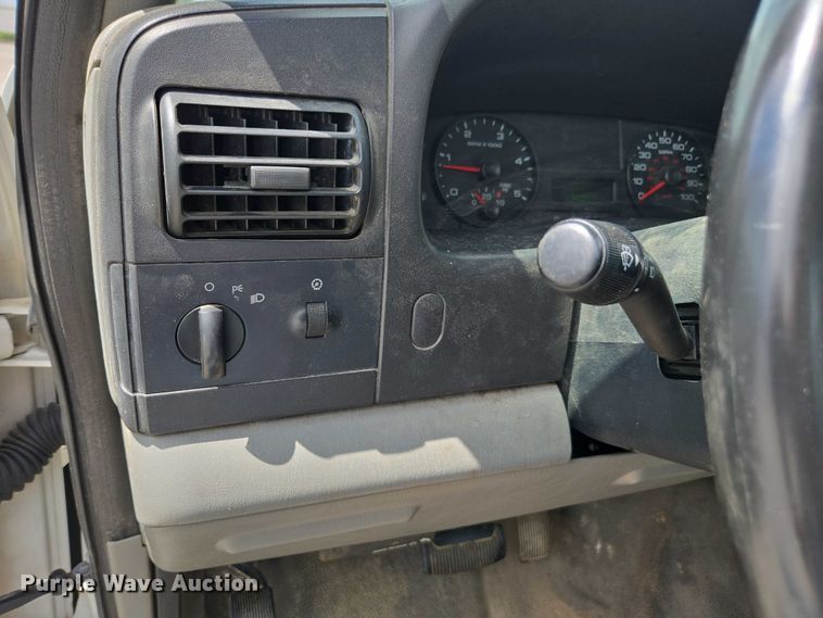 image for item DU2507 2006 Ford F550 bucket truck