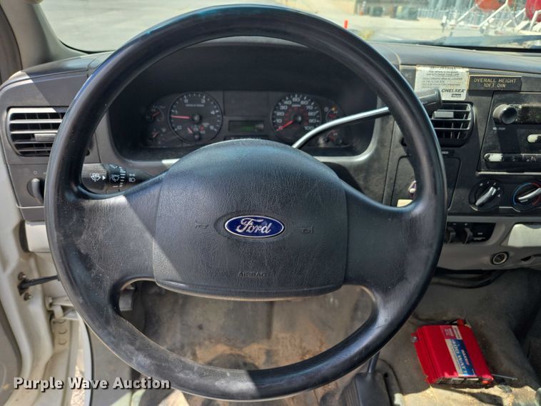 image for item DU2507 2006 Ford F550 bucket truck