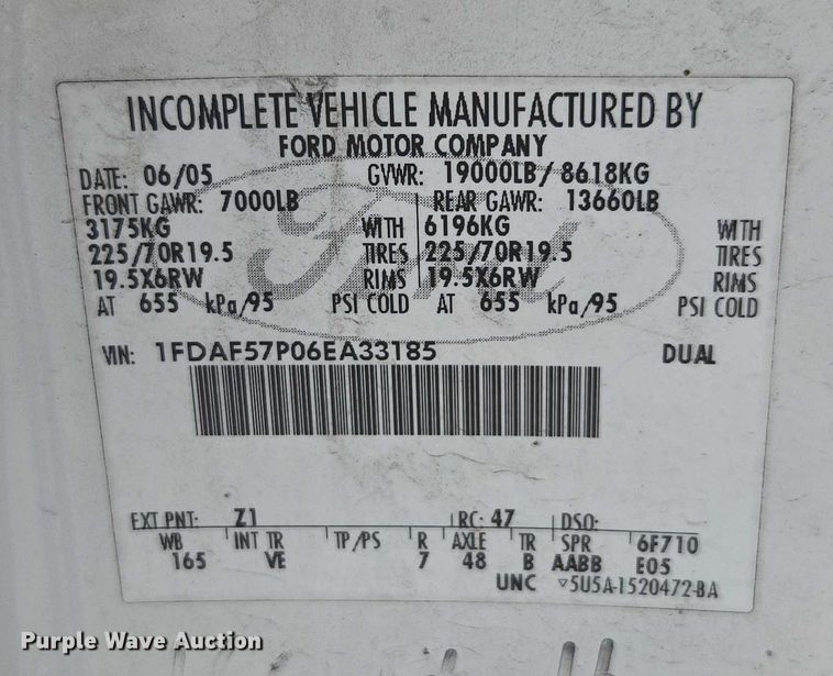 image for item DU2507 2006 Ford F550 bucket truck