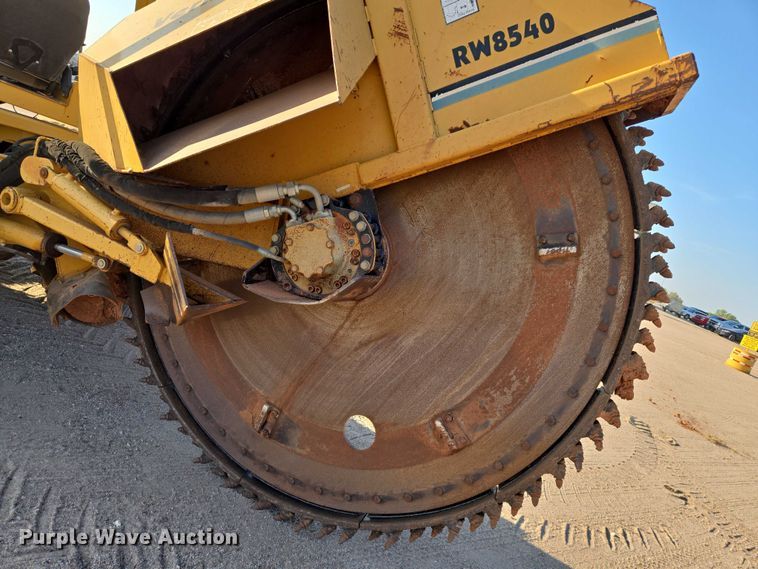 image for item DU6761 2001 Vermeer V120 rock saw