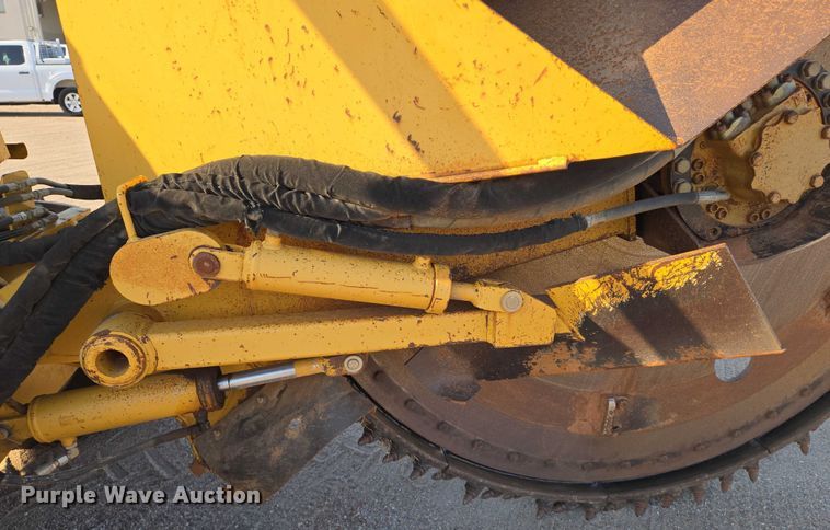 image for item DU6761 2001 Vermeer V120 rock saw