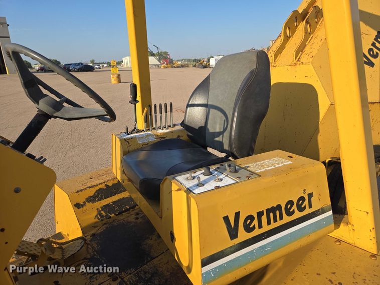 image for item DU6761 2001 Vermeer V120 rock saw