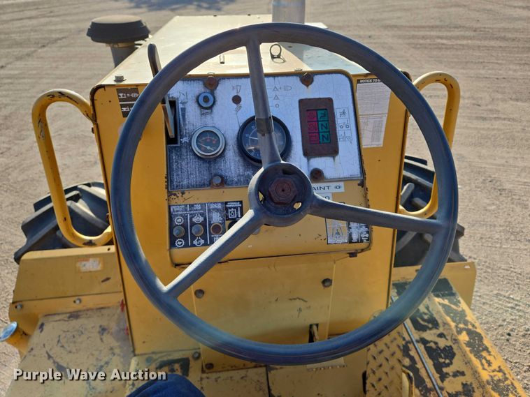 image for item DU6761 2001 Vermeer V120 rock saw