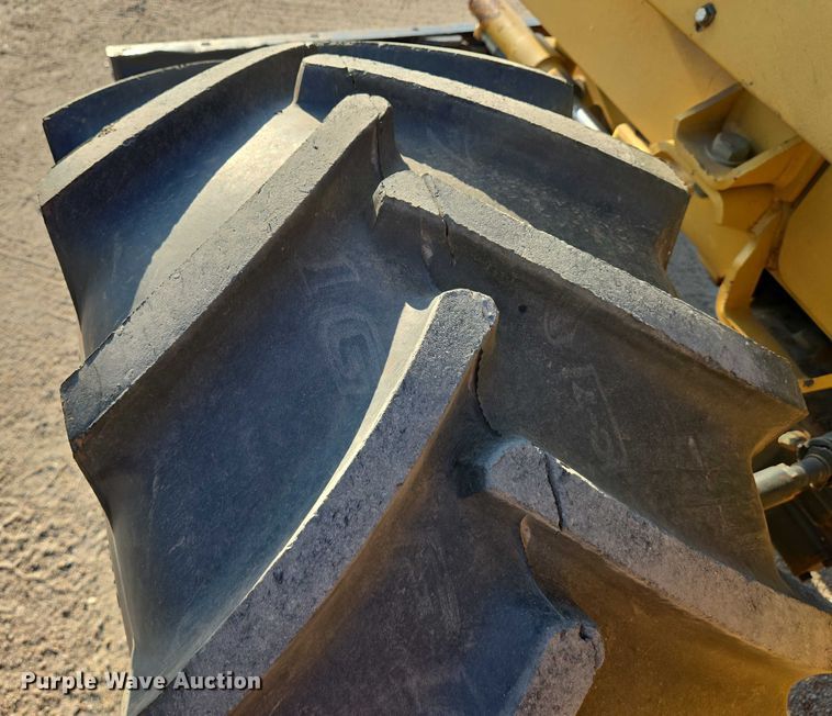 image for item DU6761 2001 Vermeer V120 rock saw