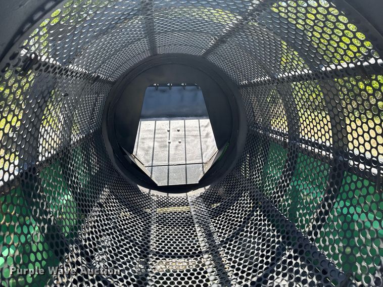 image for item DU9102 Hurricane GF480 trommel screen