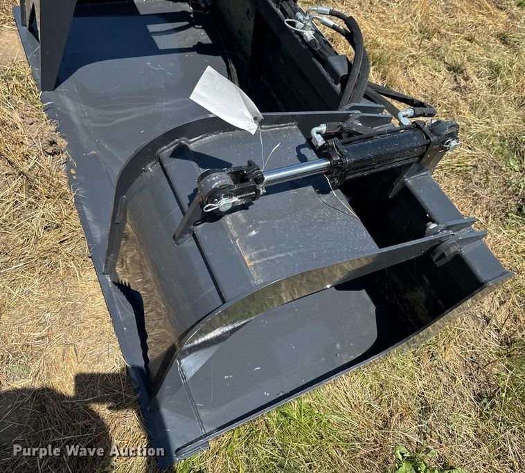 image for item DU9105 2025 Wolverine GB-11-72W skid steer grapple bucket