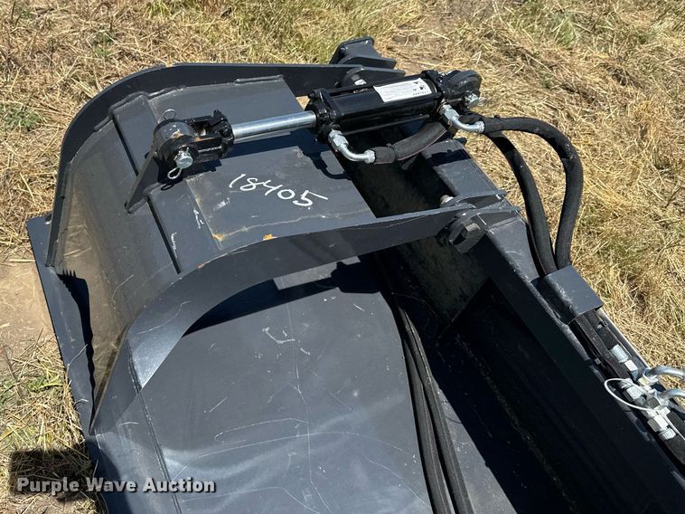 image for item DU9105 2025 Wolverine GB-11-72W skid steer grapple bucket