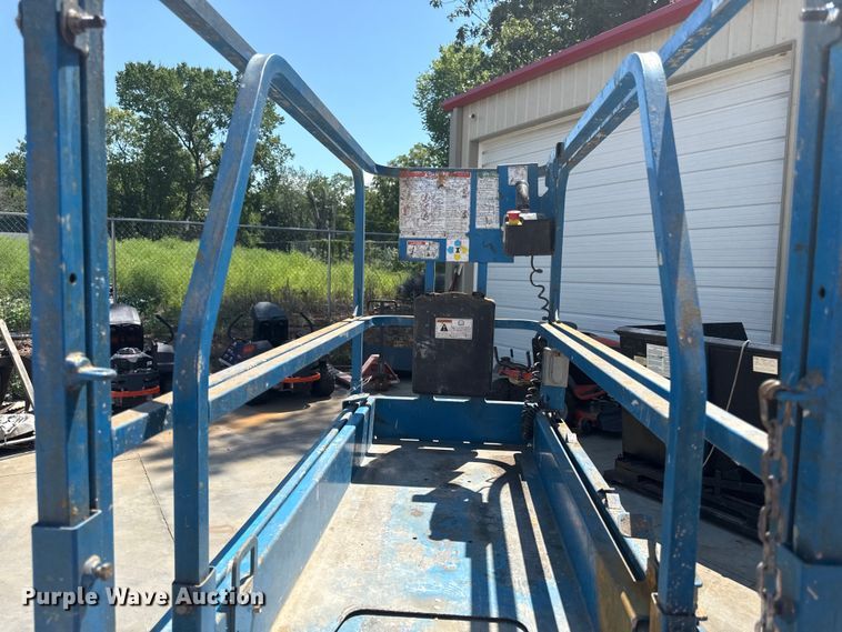 image for item DW2994 Genie GS-1930 scissor lift