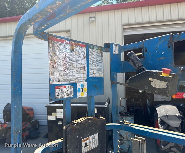 image for item DW2994 Genie GS-1930 scissor lift