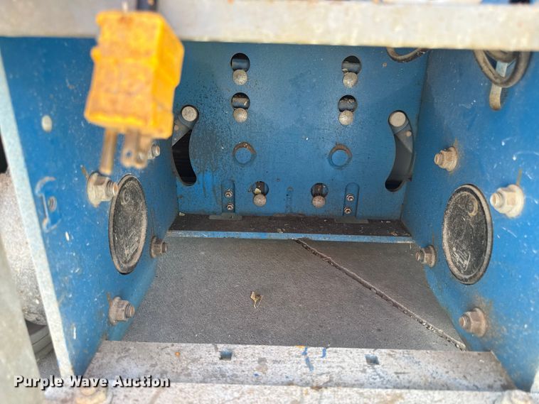 image for item DW2994 Genie GS-1930 scissor lift