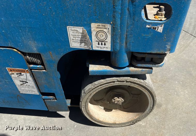 image for item DW2994 Genie GS-1930 scissor lift