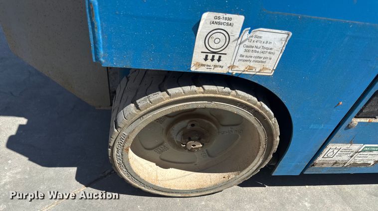 image for item DW2994 Genie GS-1930 scissor lift