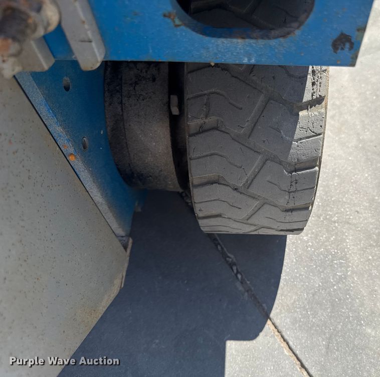 image for item DW2994 Genie GS-1930 scissor lift