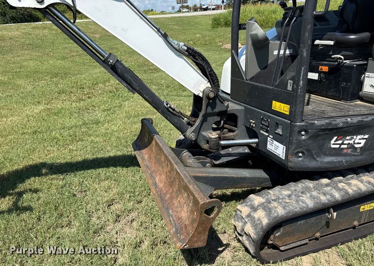 image for item DW2996 2023 Bobcat E35 mini excavator
