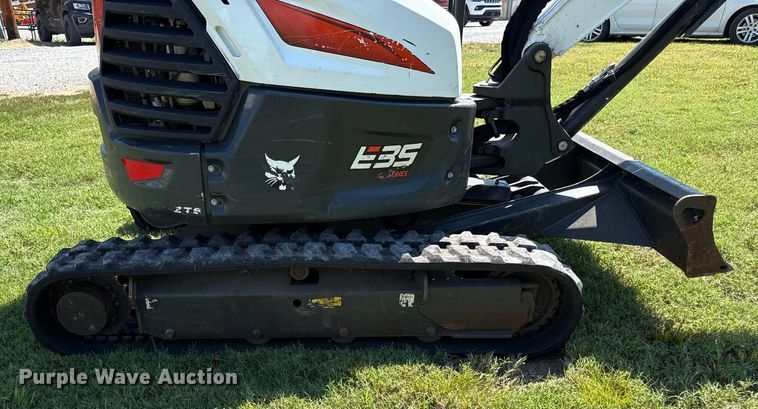 image for item DW2996 2023 Bobcat E35 mini excavator