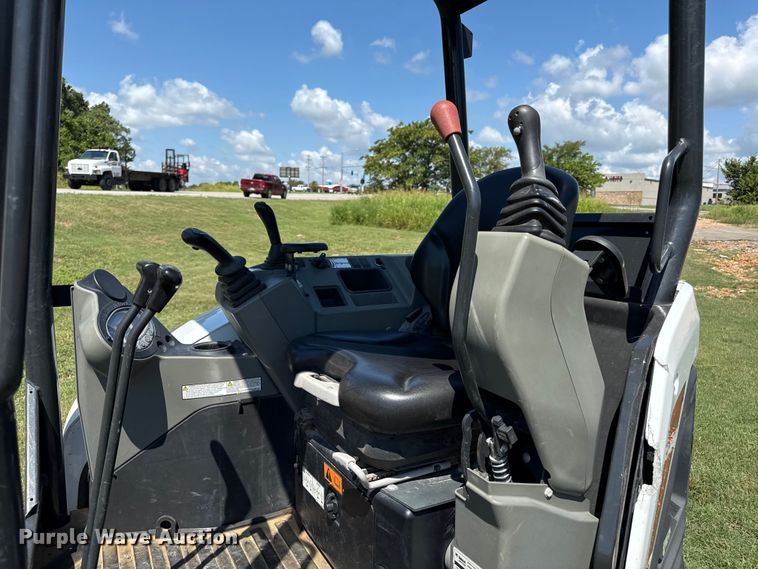 image for item DW2996 2023 Bobcat E35 mini excavator