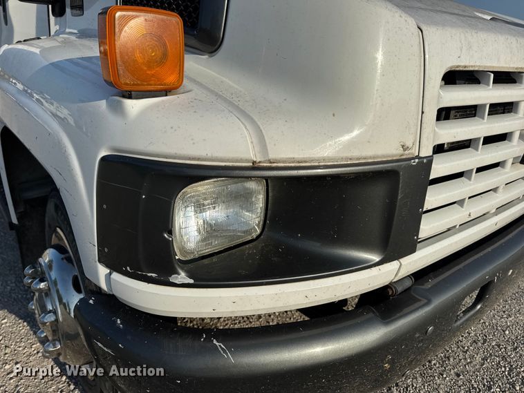 image for item DW6500 2006 Chevrolet C4500 utility / service truck