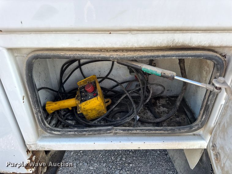 image for item DW6500 2006 Chevrolet C4500 utility / service truck