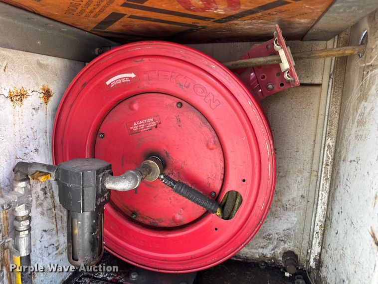 image for item DW6500 2006 Chevrolet C4500 utility / service truck