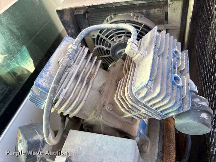 image for item DW6500 2006 Chevrolet C4500 utility / service truck