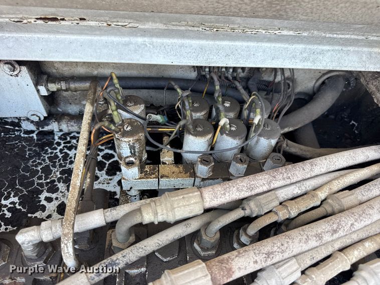 image for item DW6500 2006 Chevrolet C4500 utility / service truck