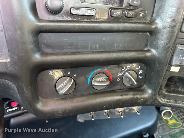 image for item DW6500 2006 Chevrolet C4500 utility / service truck