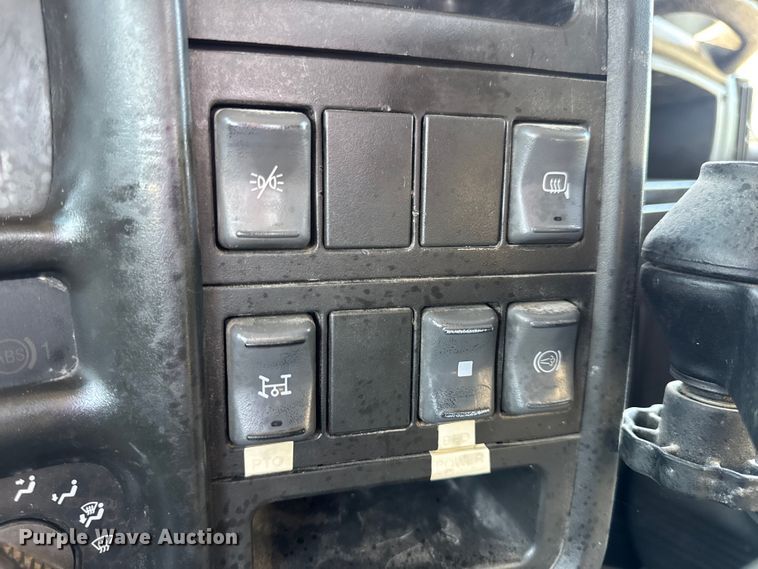 image for item DW6500 2006 Chevrolet C4500 utility / service truck