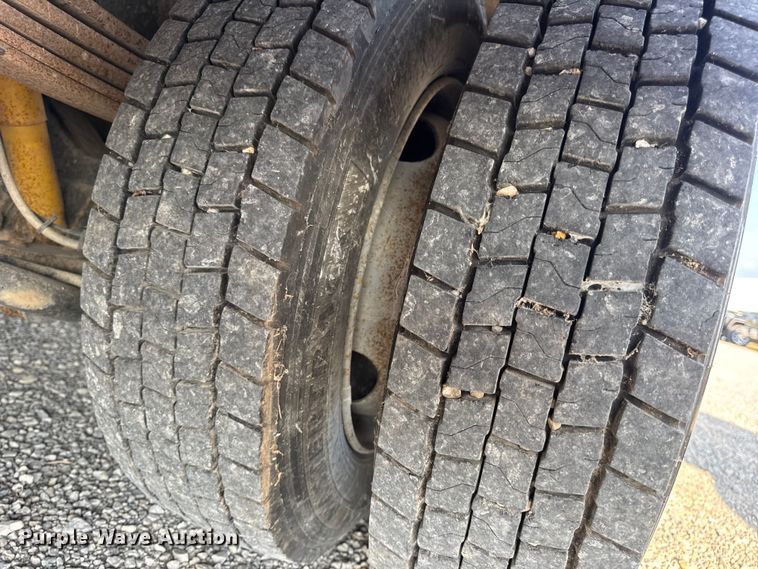 image for item DW6500 2006 Chevrolet C4500 utility / service truck