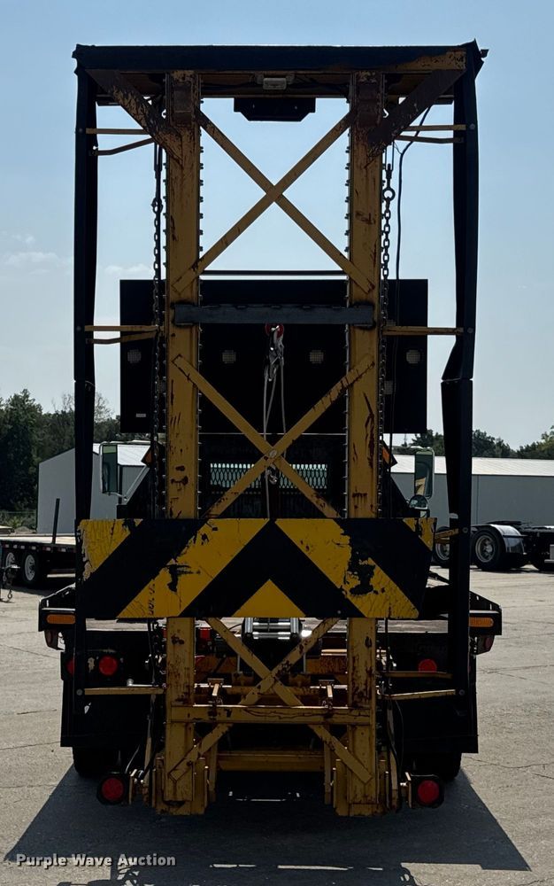 image for item DW6504 1999 International 4700  flatbed truck with crash attenuator