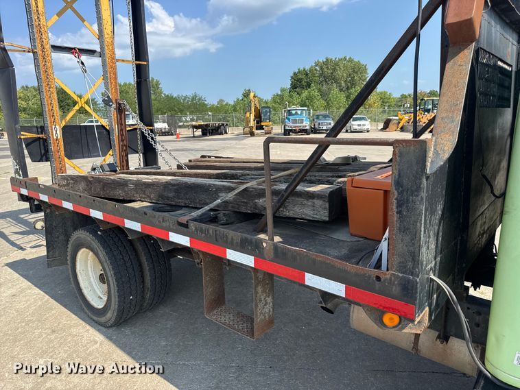 image for item DW6504 1999 International 4700  flatbed truck with crash attenuator