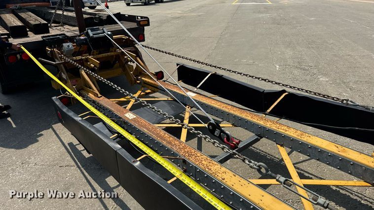 image for item DW6504 1999 International 4700  flatbed truck with crash attenuator