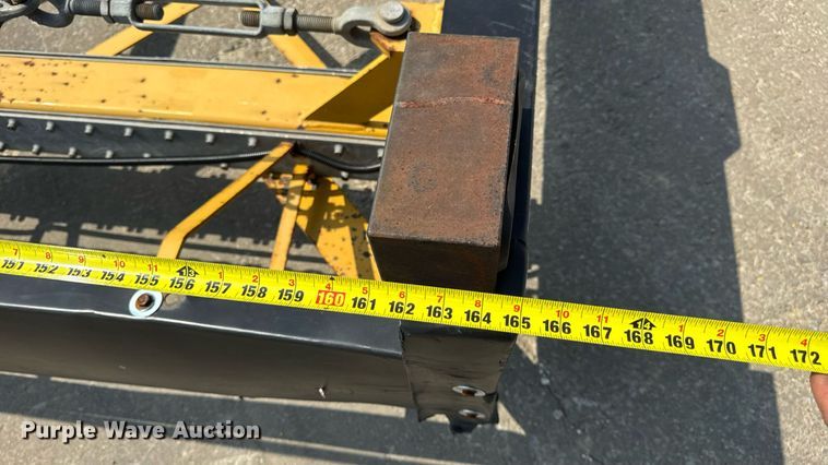 image for item DW6504 1999 International 4700  flatbed truck with crash attenuator