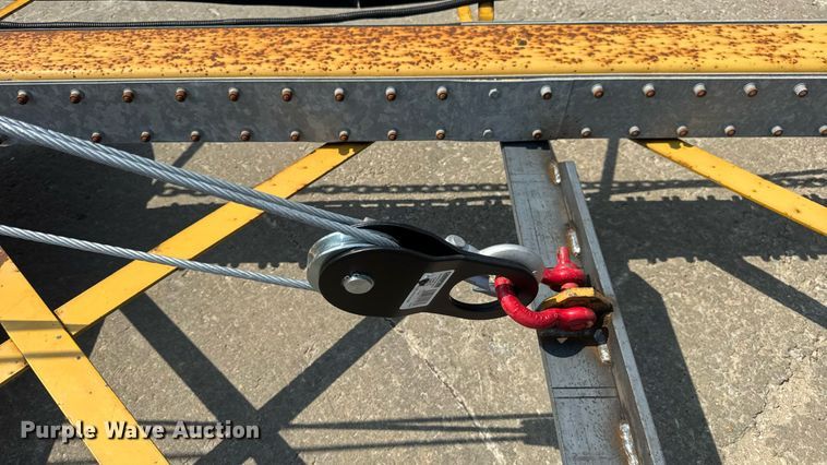 image for item DW6504 1999 International 4700  flatbed truck with crash attenuator