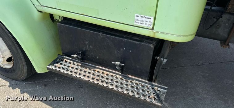 image for item DW6504 1999 International 4700  flatbed truck with crash attenuator