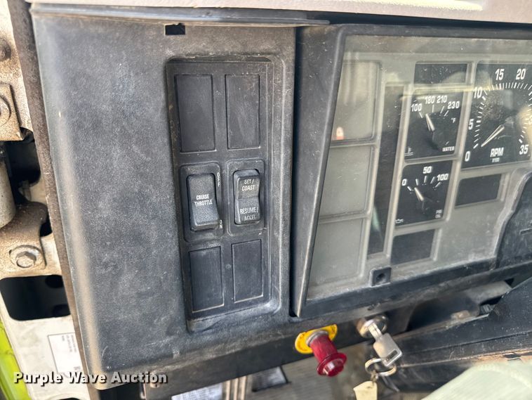 image for item DW6504 1999 International 4700  flatbed truck with crash attenuator