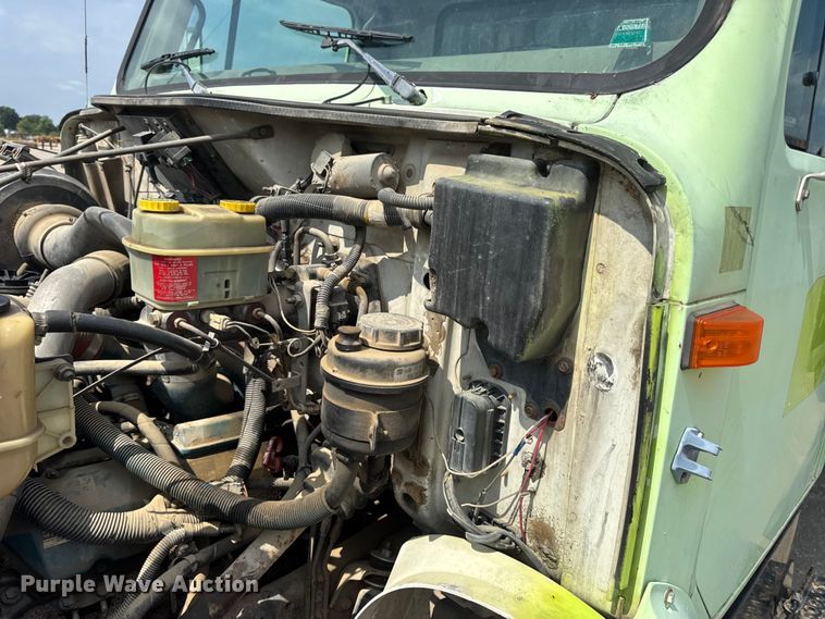 image for item DW6504 1999 International 4700  flatbed truck with crash attenuator