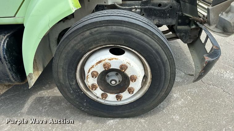 image for item DW6504 1999 International 4700  flatbed truck with crash attenuator