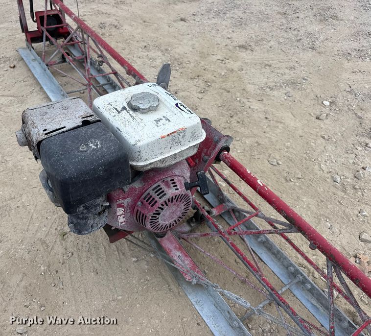 image for item DW6511 Allen Razorback power screed