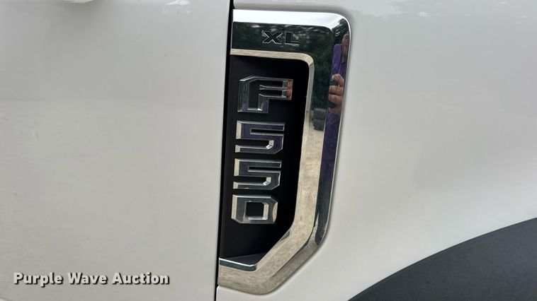 image for item DW6515 2017 Ford F550 Super Duty XL utility / service truck