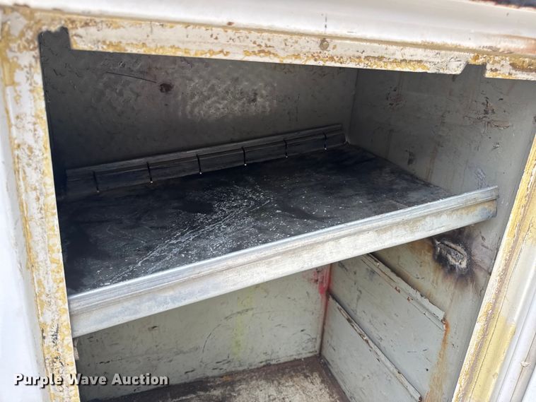 image for item DW6515 2017 Ford F550 Super Duty XL utility / service truck