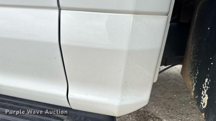 image for item DW6515 2017 Ford F550 Super Duty XL utility / service truck